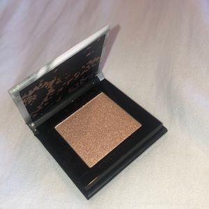 FREE WITH BUNDLE Catrice Cosmetics highlighter